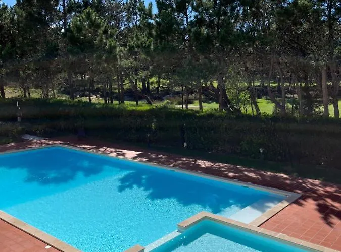 Praia Del Rey Poolgolfview